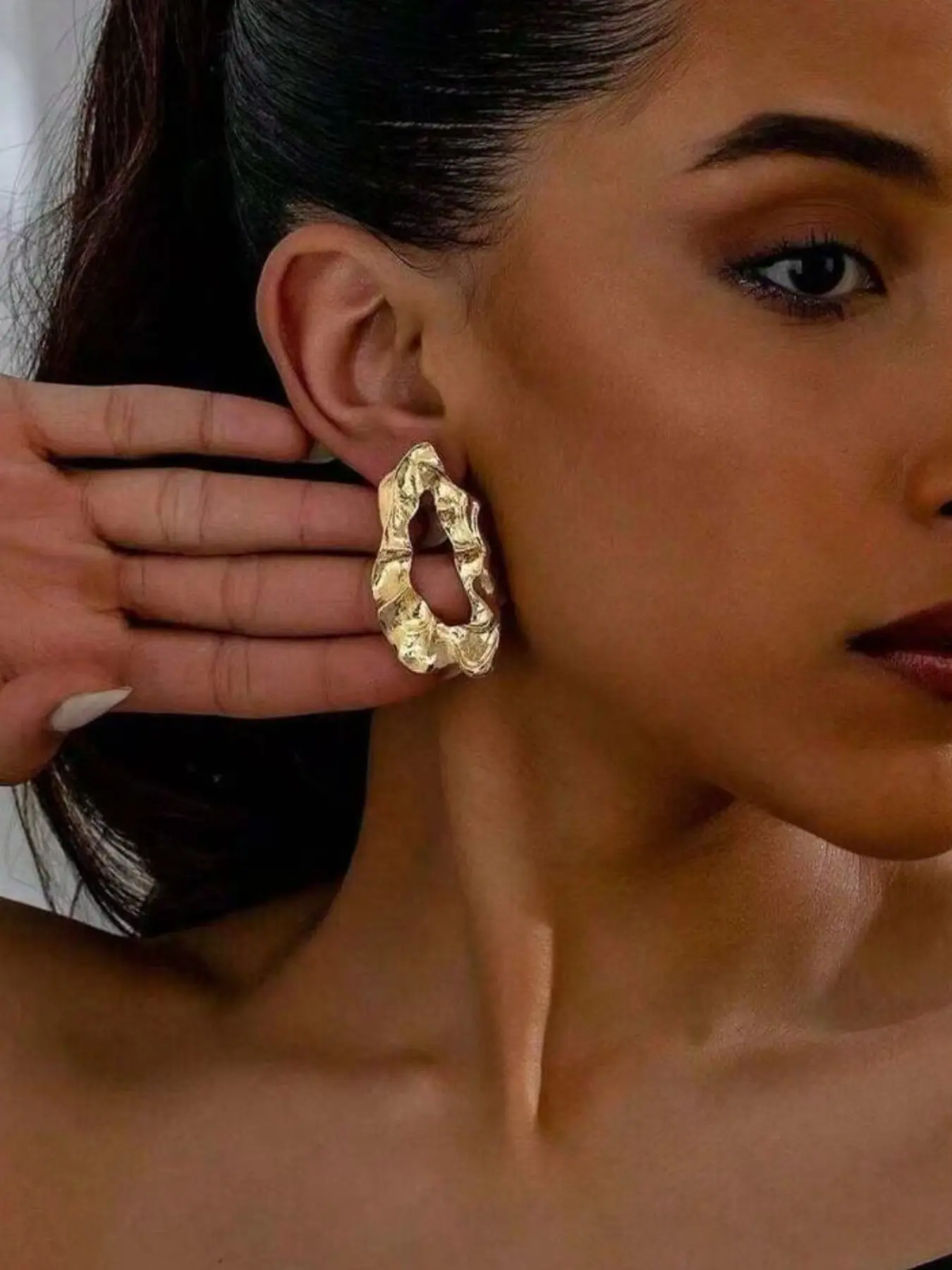 Fashionable Luxury Women's Earrings, Statement Earrings, Exaggerated Irregular Geometric Design, Casual Style, All Seasons, Alloy Material, No Choking Hazard