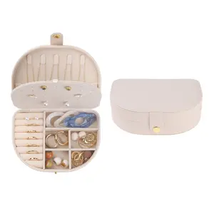 REGALWOVEN Travel Size Jewelry Box, Small Portable Seashell-Shaped Jewelry Case, PU Leather Mini Jewelry Organizer for Women and Girls 17x12x5cm