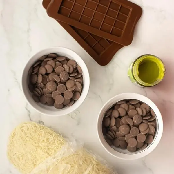 DIY Mixed Extra Large Jumbo Pistachio Swirl Kataifi Dark Chocolate Bar Kit with Tahini - Beginner-Friendly Viral Dubai Chocolate Making Ingredients, 9.8×5.3×0.8 in, Creativity-Boosting Snack Dessert, Ideal Gift for All Ages