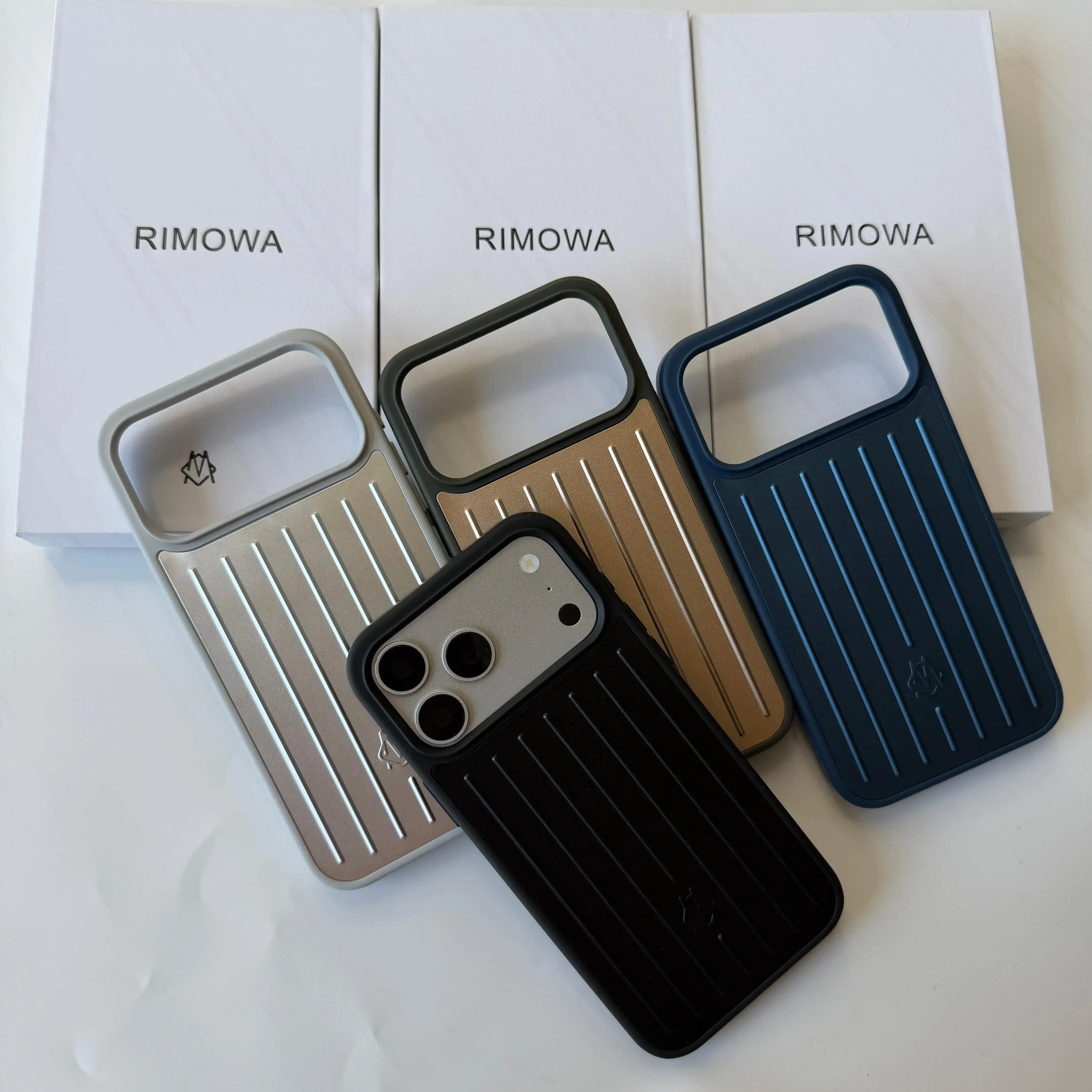 RIMOWA  Aluminum Alloy Phone Cases For iPhone 18 17 16 Pro Max 3D Corrugated Stripe Back Luxury Bussiness Luggage Cover