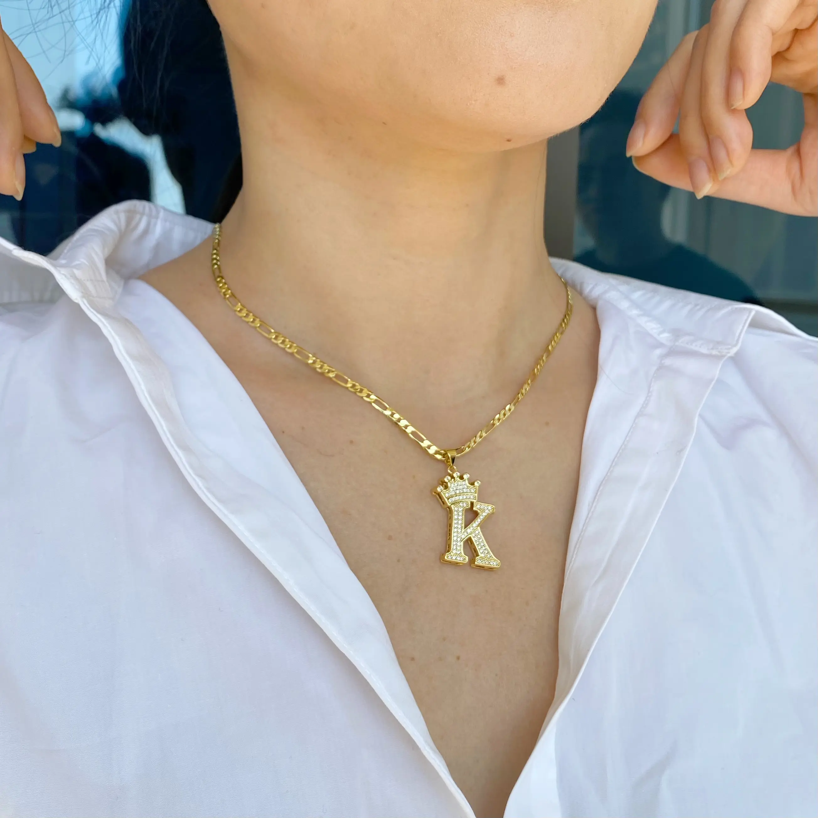 Custom A-Z Initial Necklace with Letter Zirconia Copper Pendant, Adjustable Length Stainless Steel Figaro Chain, Tarnish Proof Artificial Gemstone Jewelry for Everyday Wear, Unisex Names Customized Gifts