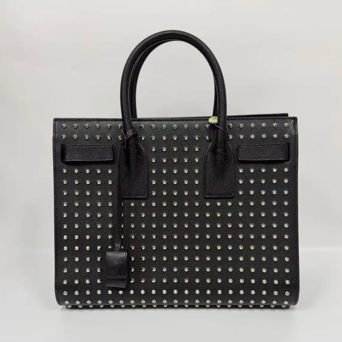 Pre-owned Yves Saint Laurent Black Litchi Leather Studded Tote Bag（SZ 56194）
