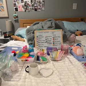 Gift Bundle – 18+ Cute Set with Video