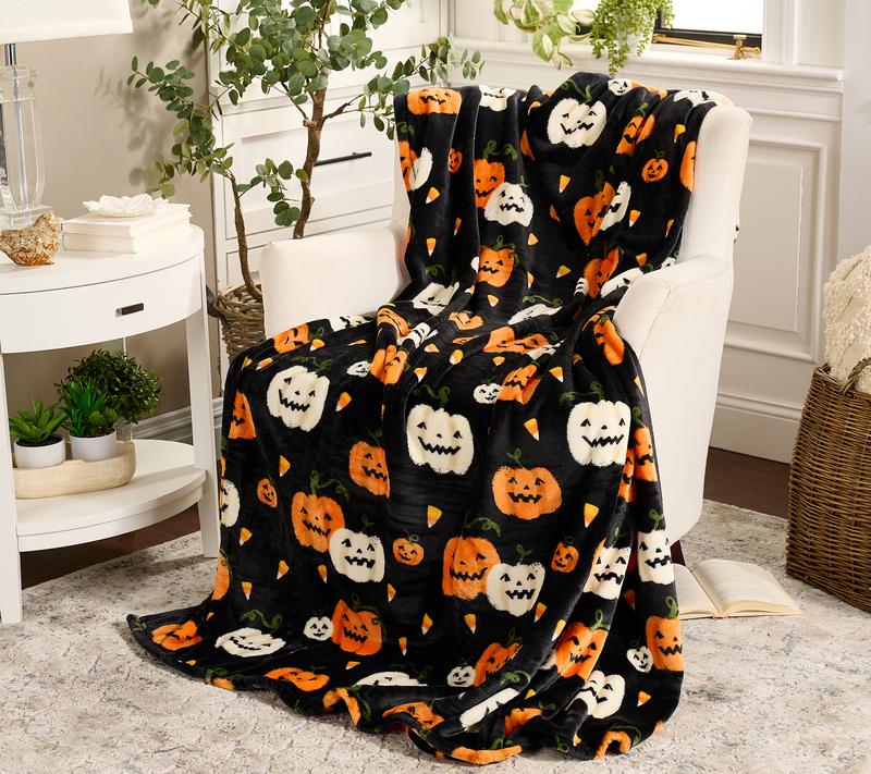 Hay & Harvest 60x80 Halloween Plush Printed Throw