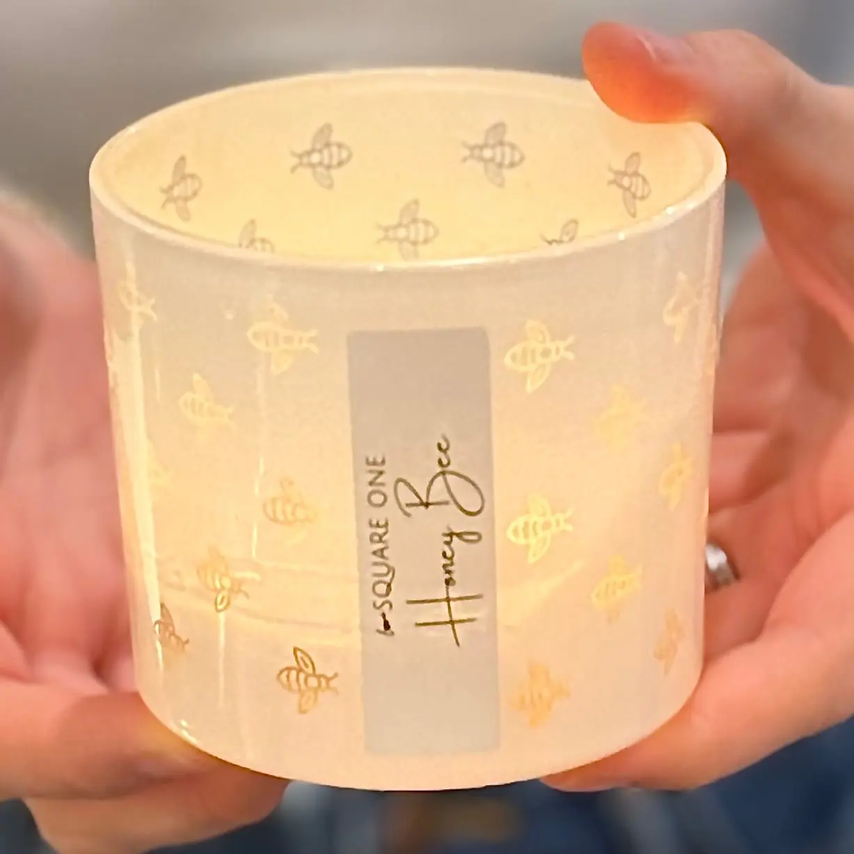 Honey Bee Candle, Warm Honey Citrus, 9 oz
