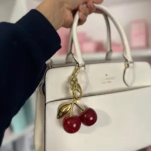 Bagcharm cherry