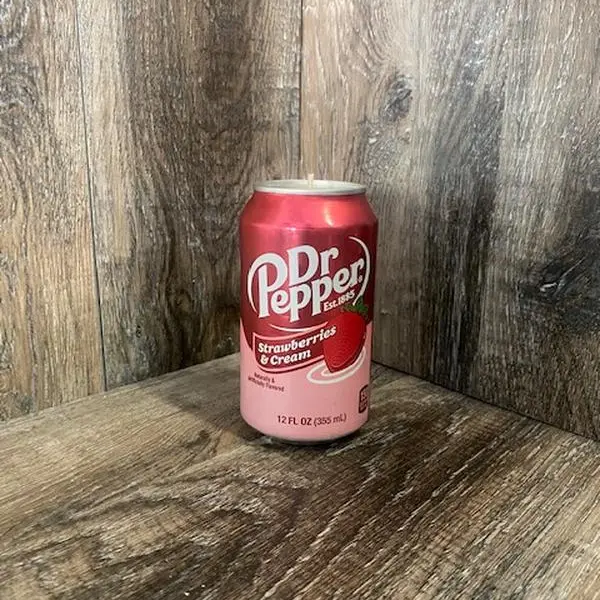 Vineyard Candle Co - Strawberries and Cream Dr Pepper Soy Wax Candle