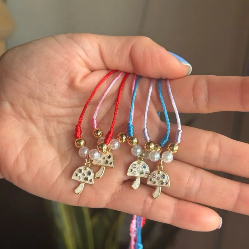 Mushroom necklaces . Adjustable corsa