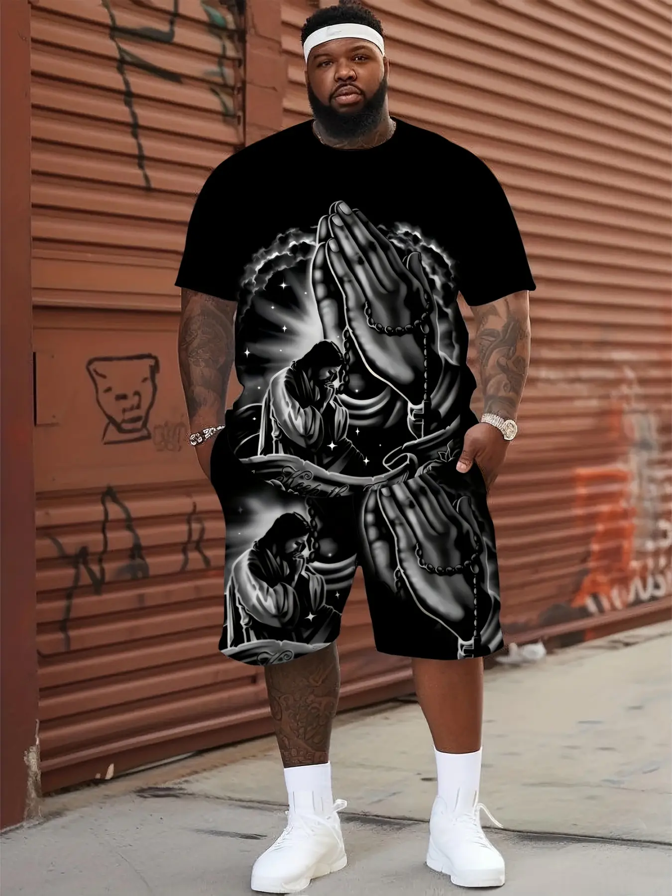 A set of printed men's large-sized casual Crewneck Round Neck T-shirt and shorts suit, featuring devout prayer patterns. The T-shirt set is suitable for all seasons and comes in an extra-large size Clothes T Shirts Set