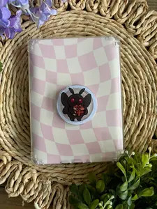 Mothman Phone Grip Ring Holder — Cryptid E-Reader Stand, Gothic Aesthetic Finger Grip for Kindle Kobo iPad Tablet