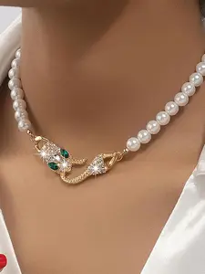 Fashion Creative Snake Design Necklace, Faux Pearl Decor Necklace for Women for Gift, Clavicle Chain Necklace, Fashion All-match Accessories for Daily Wear, Faux Pearl Jewelry