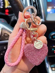 Exquisite and elegant style light luxury retro love pendant, full diamond decoration+woven hanging rope design, fashionable atmosphere pendant, suitable for bag hanging accessories, Keychain for Bags, suitable for wearing on dates and parties