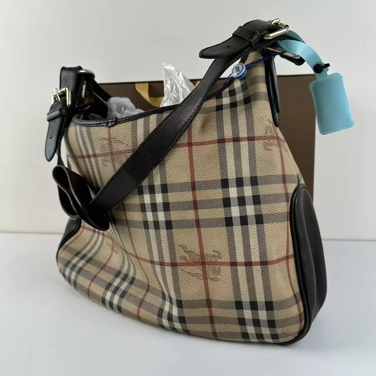 Pre-owned BURBERRY Haymarket Check Hobo Bag