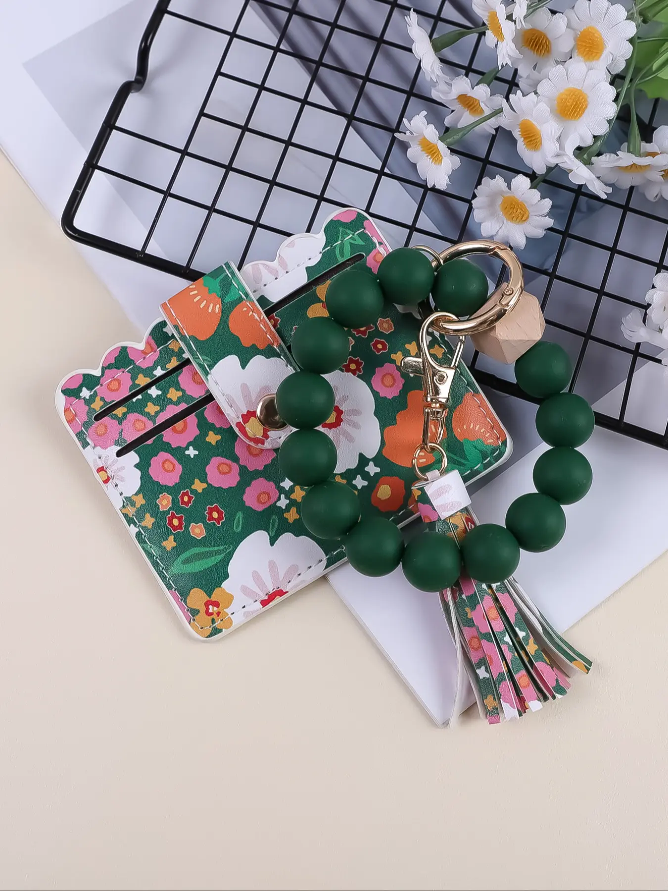 Mini Floral Style Keychain Card Holder, Colorful Beads, Versatile Design, Fashionable Card Holder, Credit Card Holder, Perfect Gift for Friends & Mom, Birthday & Holiday Gifts, Card Holder Organizer