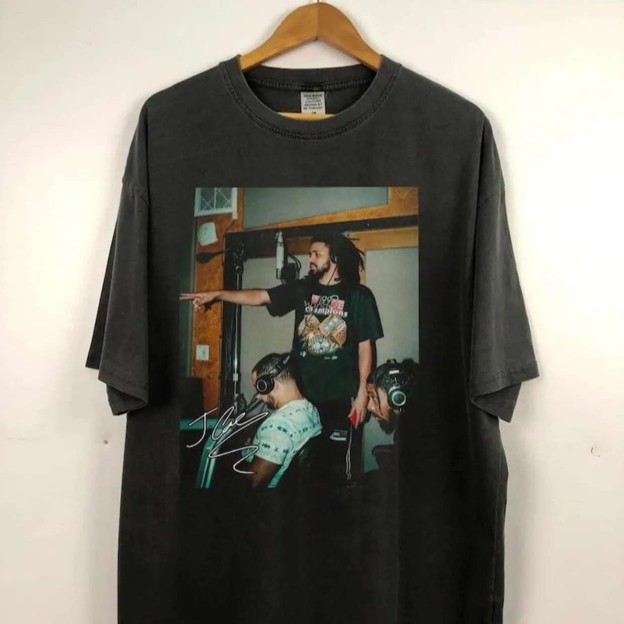 J Cole Graphic Shirt, Hip Hop Rap T-shirt, Neightbors J cole Tour Unisex Shirt Streetwear Clothing, Fun Graphics, Simple Look