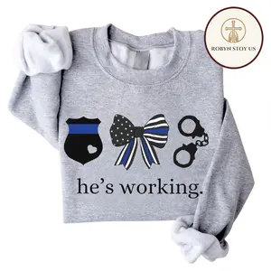 Blue Collar He’s Working Police Wife Sweatshirt, Cop Wifey Graphic Crewneck, Thin Blue Line LEO Spouse Outfit, Law Enforcement Wife Shirt, Cute Coquette Police Badge Design, Gift for Women