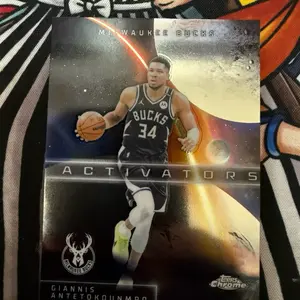 Topps 2025 Chrome Activators Giannis Antetokounmpo Milwaukee Bucks Card #AC-4