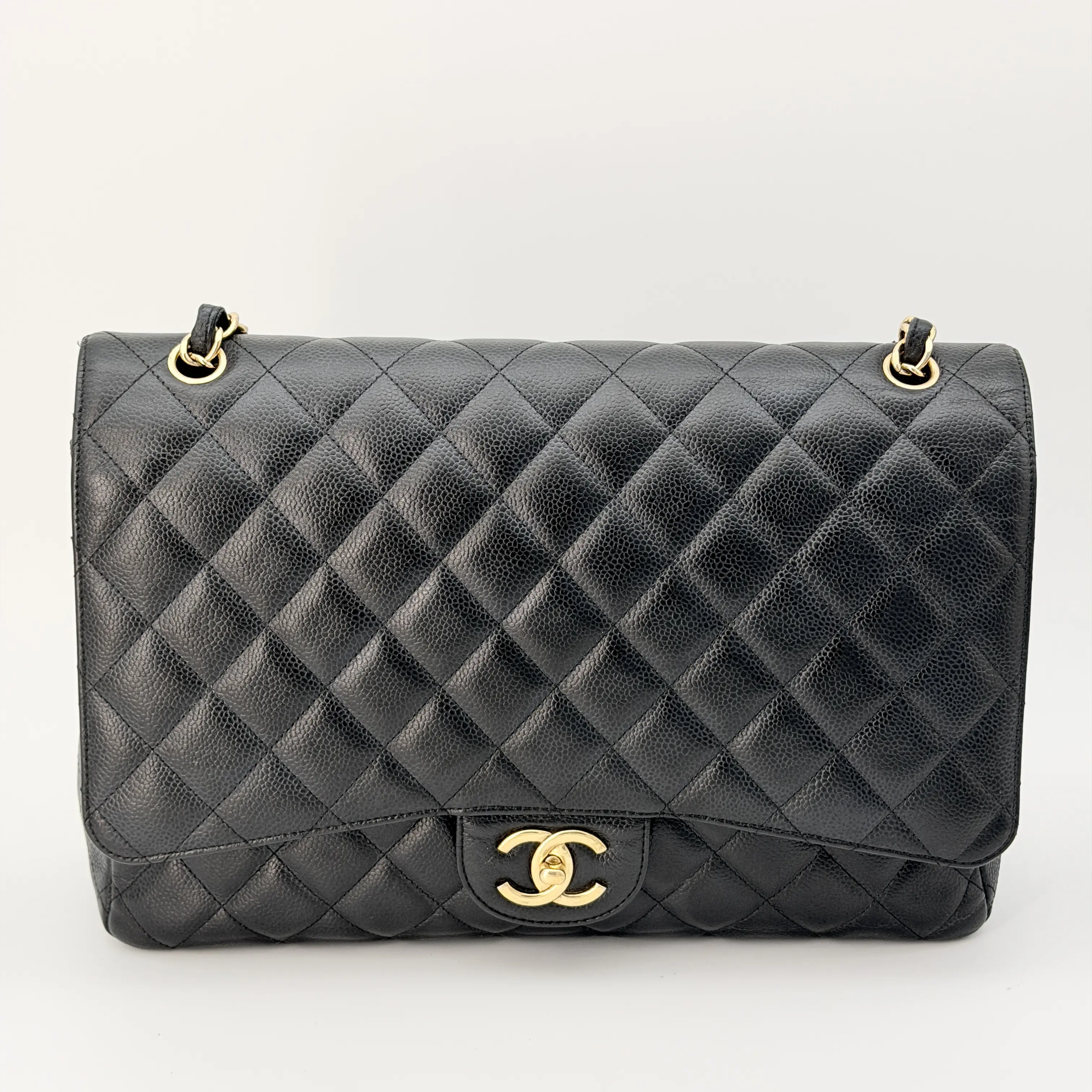 Pre-owned CHANEL caviar Crossbody Bags Black Leather Maxi Flap Bag