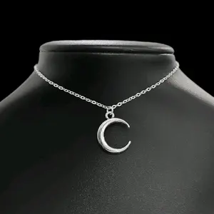 Silver Crescent Moon Choker Necklace - Tsuki
