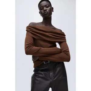 H&M Off-the-shoulder jumper