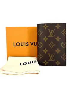 Pre-owned Louis Vuitton Coated Canvas Small Leather Goods Classic Monogram Passport Cover Microchipped