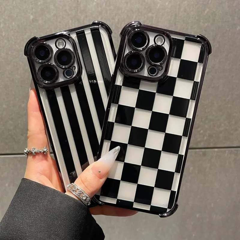 Black checkered four-corner drop-proof TPU phone case for iPhone 17 Pro Max Plus Air/16Pro Max 15 14Plus 13 12 11 XR XS Simple and stylish camera protection Shockproof Anti-Drop Shockproof Drop Protection Durable Phone Case