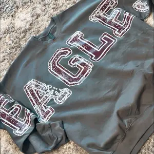 EAGLES Sweatshirt - Casual Fitted Crew Neck Long Sleeve Top in Black with Letter Pattern