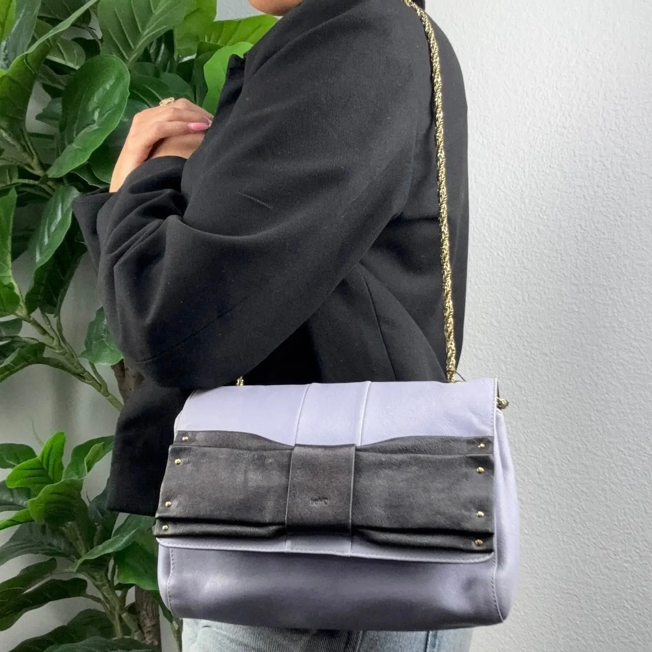 Pre-owned leather Shoulder Bags Authentic Chloe Lavander Small June Bow Shoulder Bag