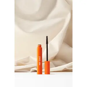 AMI COLÉ: Lash-Amplifying Mascara