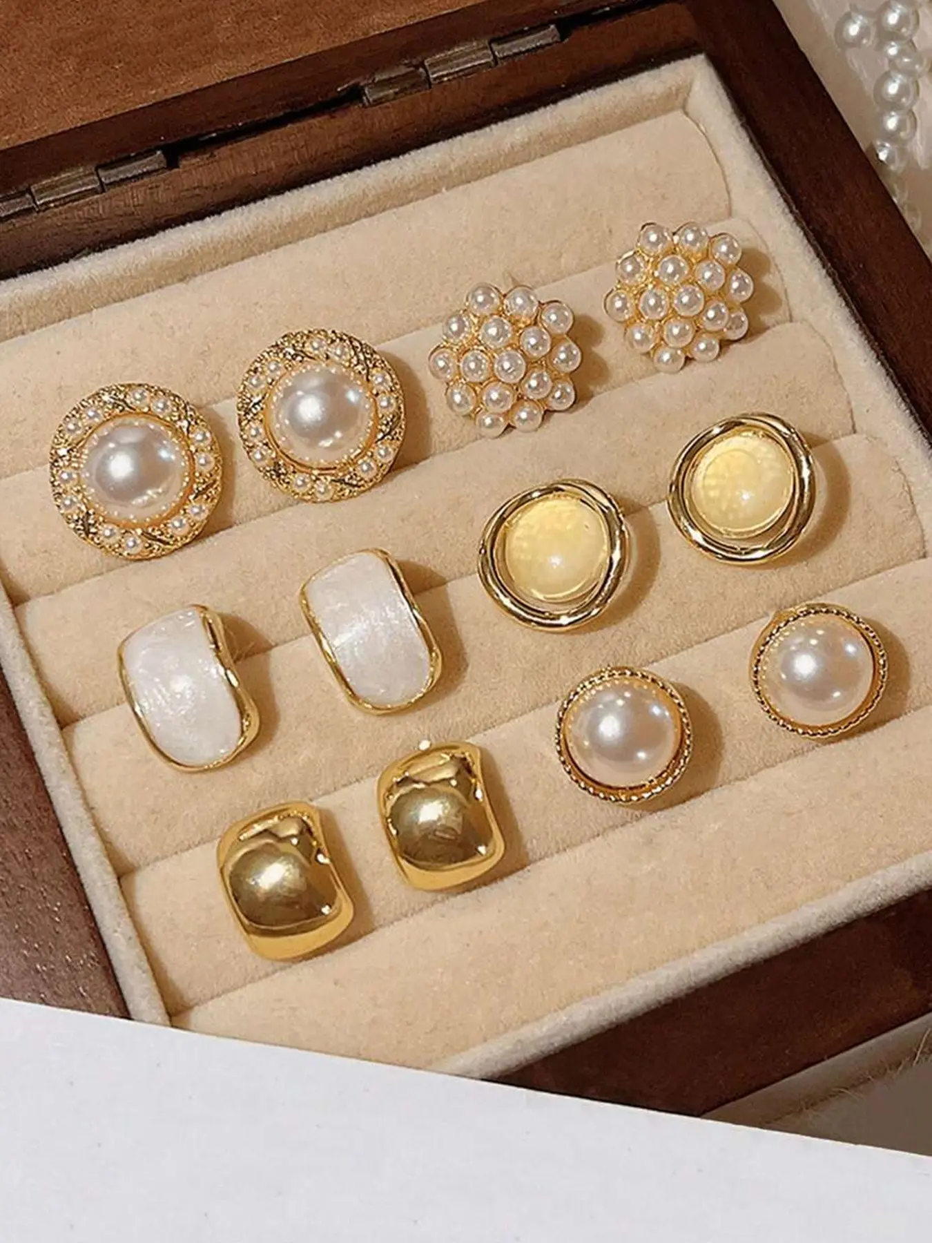 6 Pairs Vintage Stud Earrings Set, Imitation Pearl and Geometric Studs, Oil Drop Earrings, Elegant Luxury Earrings for Parties and Daily Wear