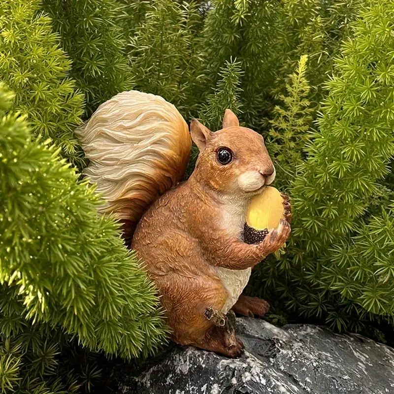 Charming Squirrel Resin Statue - Rustic Farmhouse Garden Decor with Realistic Squirrel Figurine, Suitable for Outdoor & Indoor Display, -Themed Decoration for, Tabletop, Shelf, Year-Round Decor