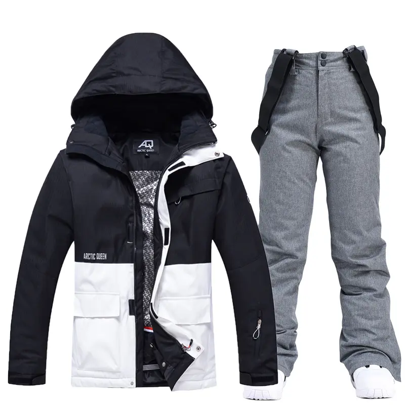 133 black and white top +116 gray trouse