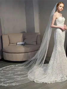 Single-Layer Long Bridal Veil with Exquisite Lace Accessories, Perfect for Photo Studios, Weddings, and Headwear