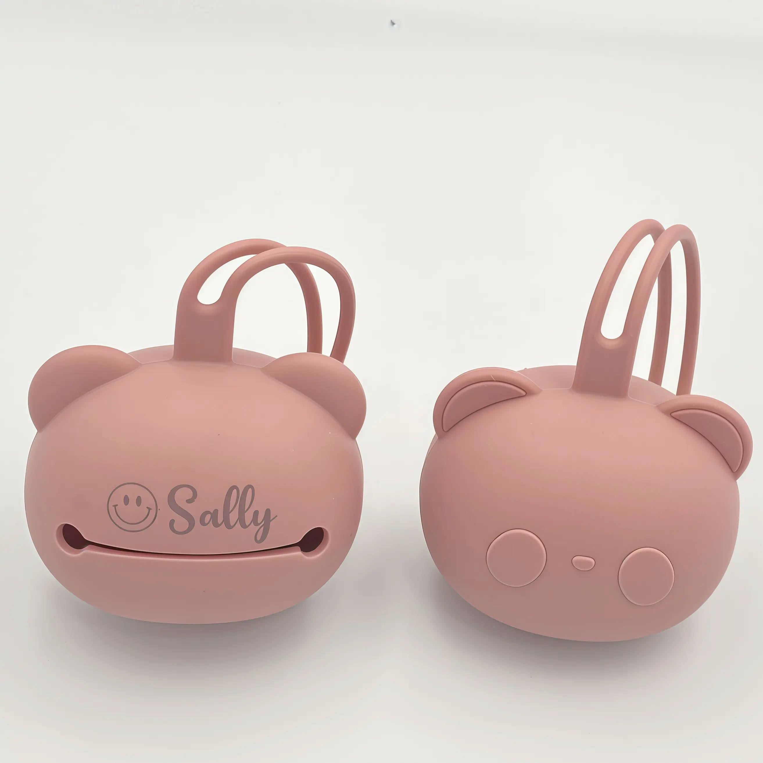 Personalized Bear Pacifier Case – Custom Name Paci Box for Babies | Soft Silicone, Cute Travel Pacifier Holder for Moms & Diaper Bags