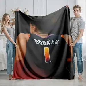 1 piece Silhouette photo of Devin Booker playing basketball themed flannel blanket - Super soft and warm flannel blanket, for beds, sofas and camping, modern design, digitally printed pattern, all-season use, 100% polyester material, Flannel Throw Blanket