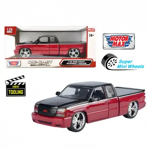 Motormax 1:25 Chevy Silverado Extended Cab 2006 Custom – Red with Black Two-Tone