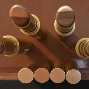 review image 0