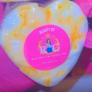 Beautybyrochglow papaya face and body soap