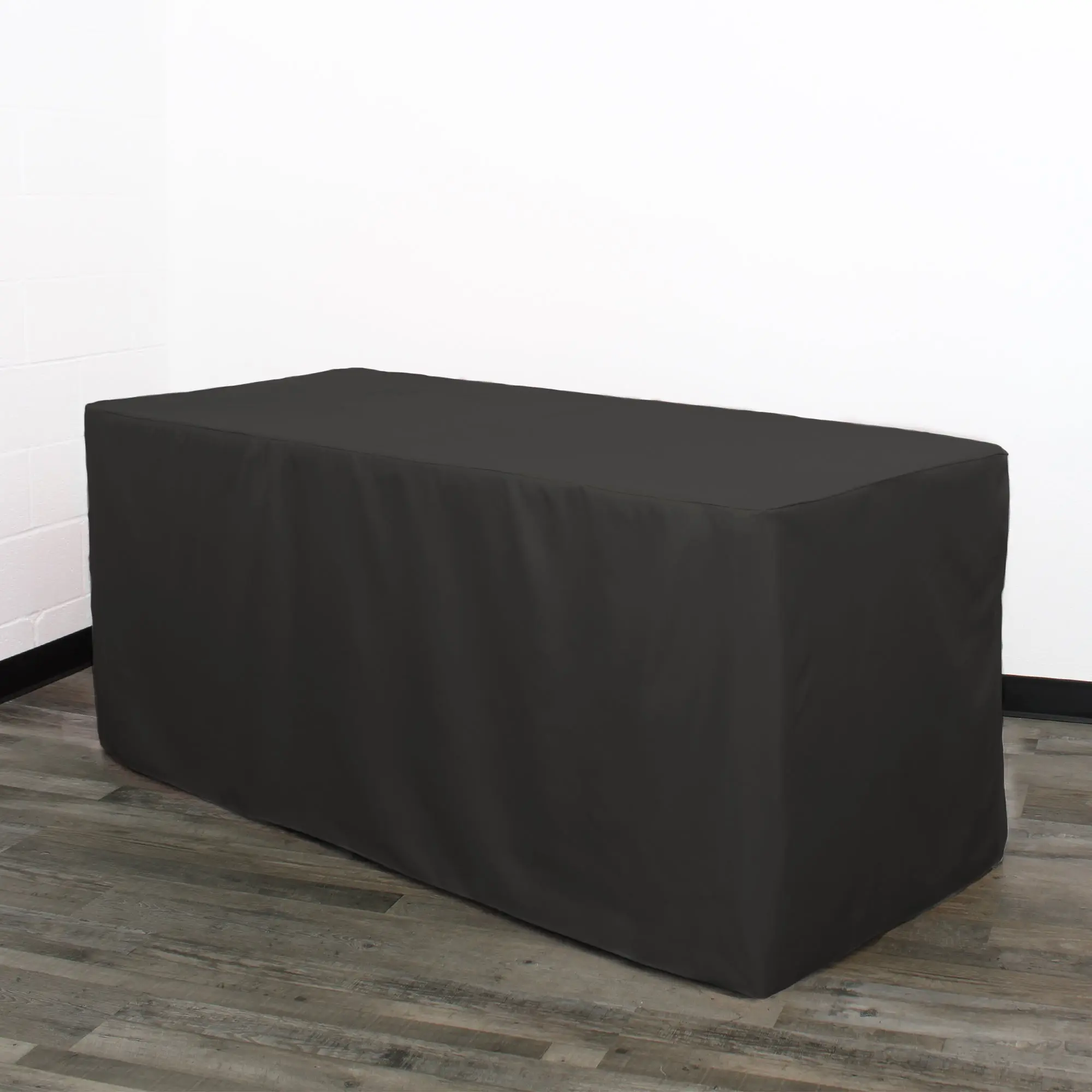 8 ft. Polyester Fitted Tablecloth Rectangular Black 8 ft. Polyester Fitted Tablecloth Rectangular Black