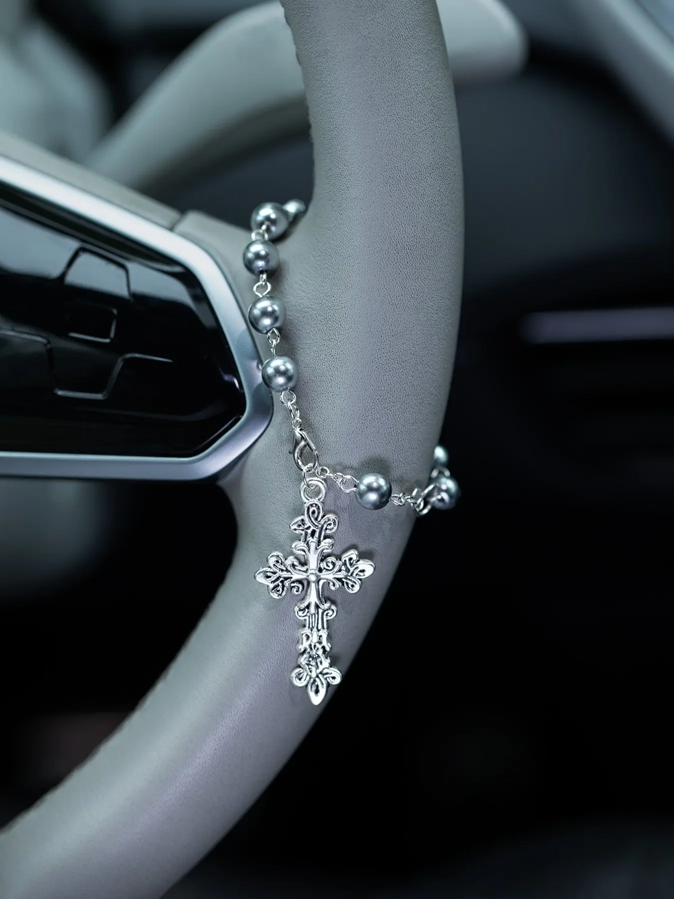 Car interior  Cross Pendant Beaded Keychain, Decorative Car Accessory, Stylish Cross Design, Perfect for Vehicle Decoration, Car Decor Gift, Car Key Chains