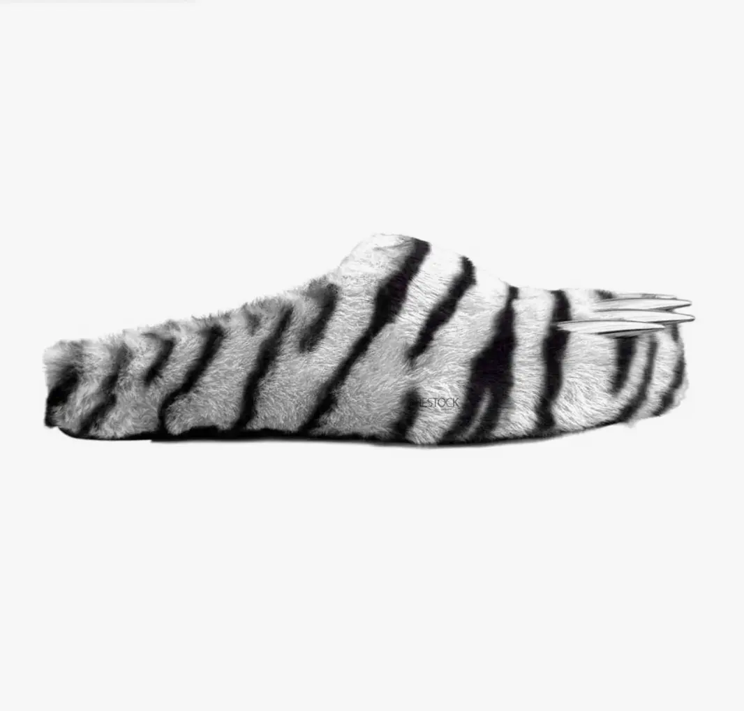 Bravest Studios Unisex Bear Claw-Toes Slip-On Slippers - White Tiger Animal Print Faux Fur Slides, Men’s Sizing, Limited Drop, Casual Wear & Livestream Content Creators’ Streetwear Shoes
