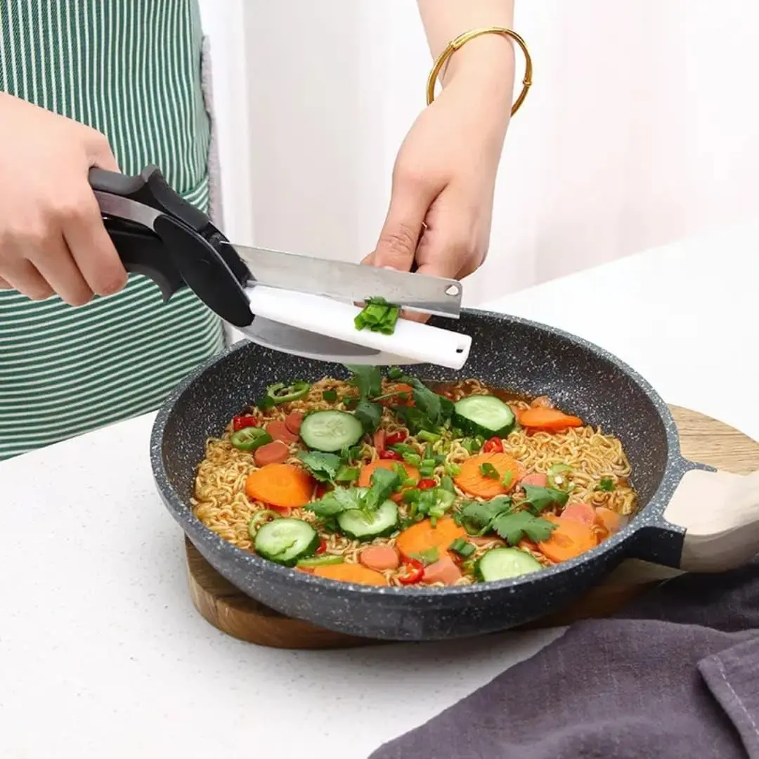 9.5-in Sturdy 2-in-1 Kitchen Scissors with Stainless Steel Blade, Plastic Cutting Board, Safety Lock - Multi-Use Food Cutter for Tomato, Meat