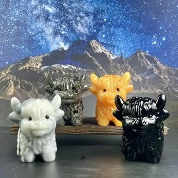 Natural Crystal Highland Cow Figurine, Hand-Carved Spiritual Stone for Root Chakra & Wealth, Lightweight Decorative Desk or Bedroom Ornament, Stable, Fluffy Hair, Handmade, Figurines & Miniatures, Ornaments, Carving, Glossy