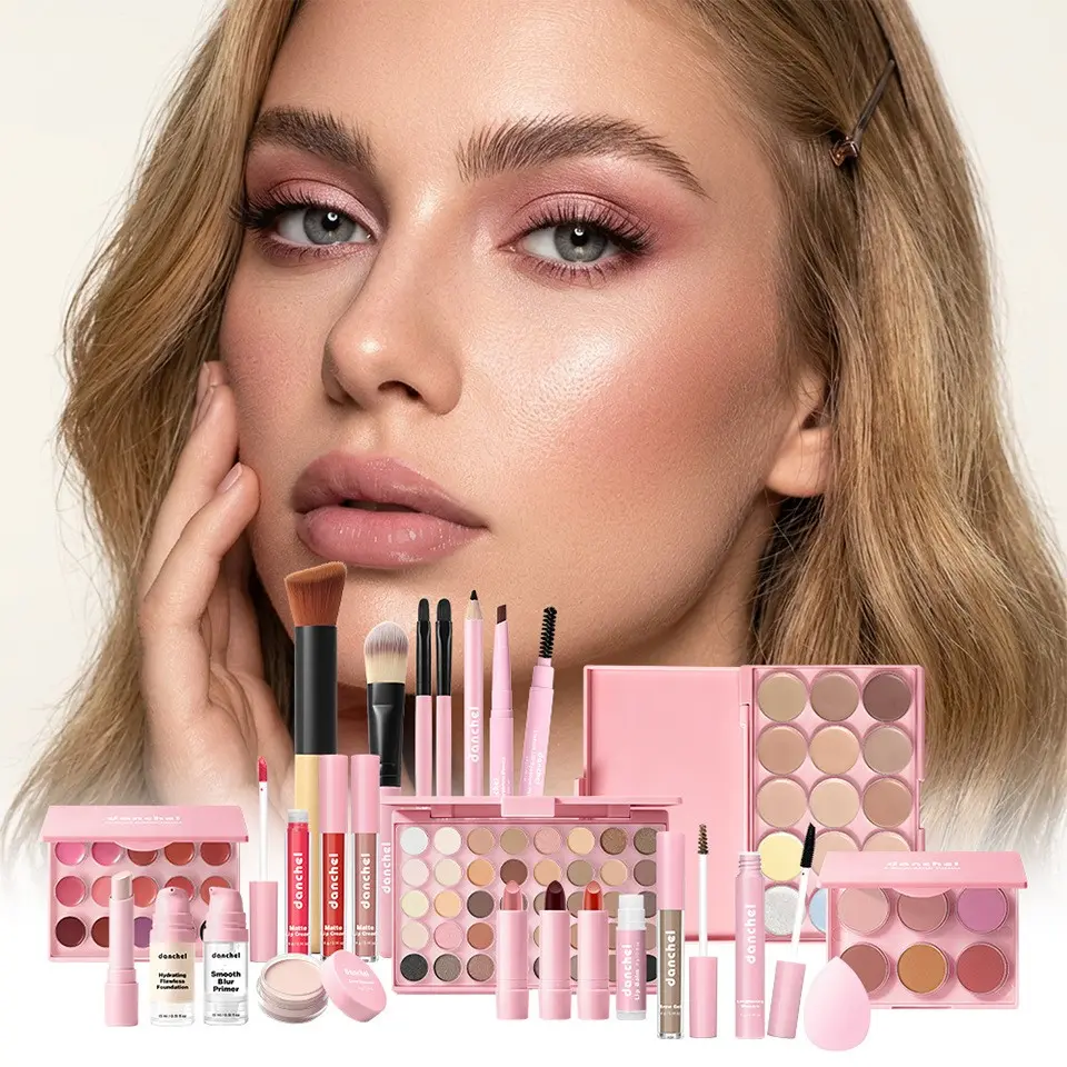 Complete Beginner Makeup Set, Rich Colors for Face Contouring, Practical Beauty Gift Box, Ideal for Holiday Gifting, Cosmetic Gift Set, Beauty Sets