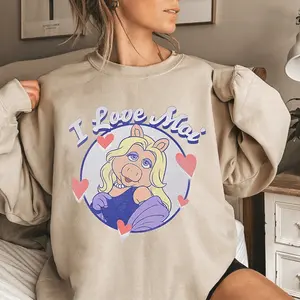 Retro The Muppets Miss Piggy Sweatshirt, I Love Moi T-shirt, Funny The Muppets Shirt, Vintage Muppet Show Shirt, Gift For Girlfriends