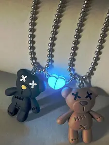 2pcs Glow-In-The-Dark Bear Necklaces, Magnetic Cartoon Pendant, Heart Shape, Cute Friendship Couple Gift, All Seasons Jewelry, Luminous Couple Necklace, Love Heart Necklace, Glowing Bear Necklace