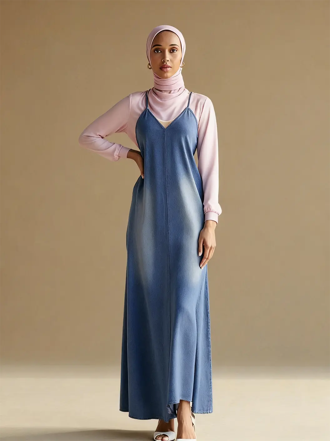 【Plus Size】 Denim Chambray Overalls Dress, Casual Sleeveless V Neck Long Dress for Daily Wear, Women's Plus Clothing for Summer