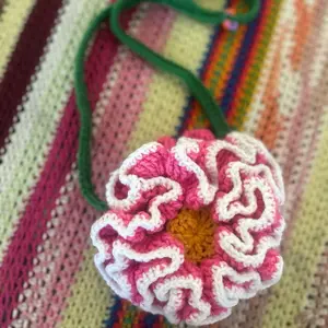 Flowerbomb purse