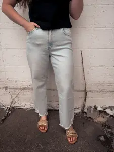 Olivia Straight Jeans