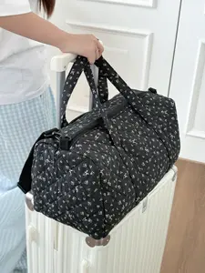 Small Floral Quilted Travel Bag White Fresh High-Value Simple Premium Outing Travel Portable Tote Storage Bag with Zipper Suitable for Outings